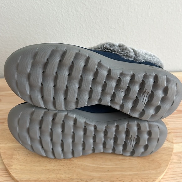 Skechers On-the-GO Joy Suede & Faux Fur Slip-Ons - Cozy Life - Picture 7 of 8